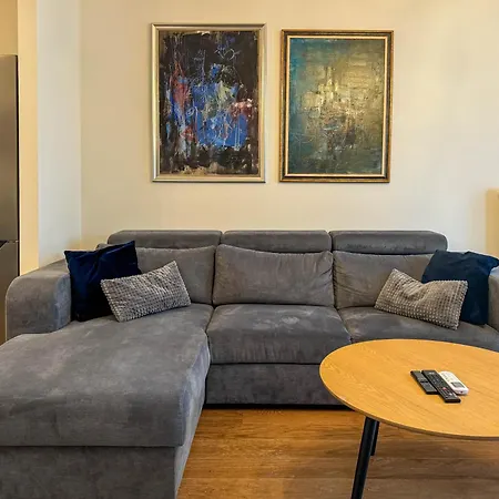 Waterfront Haven Apartment *