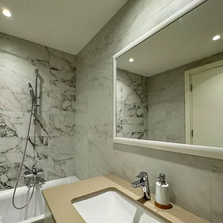 Waterfront Haven Belgrad